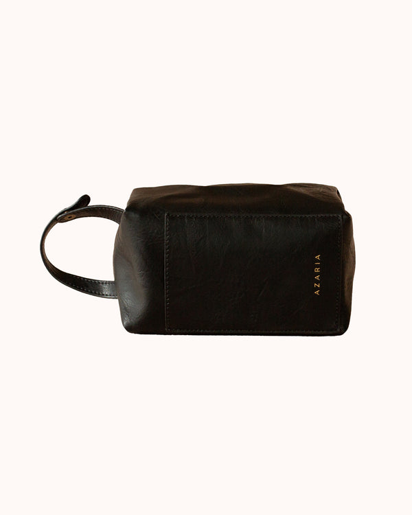 <span data-behavior="variable-product_title" data-variant_id='42858149380341'>Vegan Leather Wipes Case
</span>