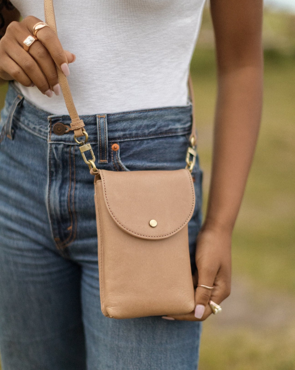 Crossbody Maple Bottle Bag