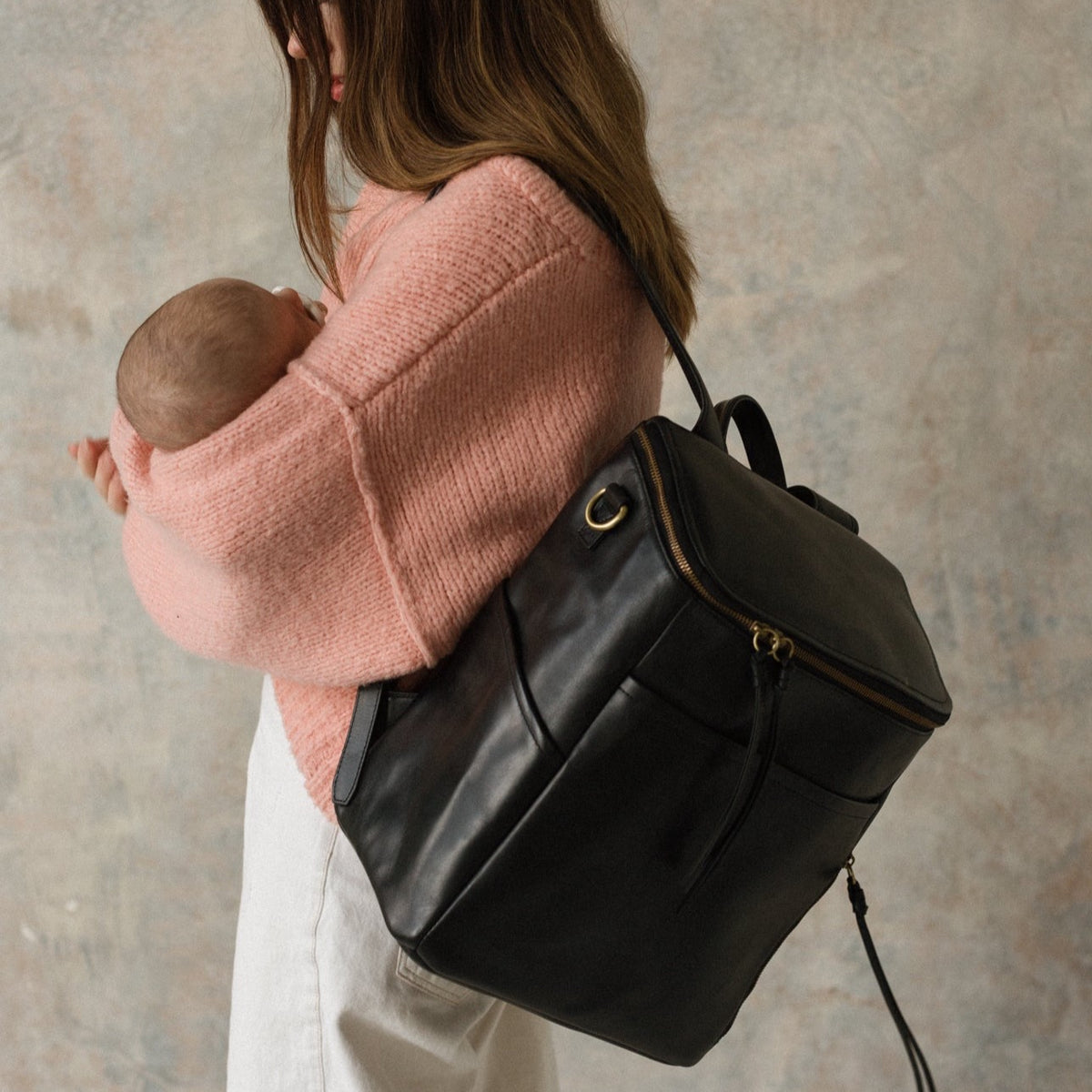 LaMereGrandBlackLuxe2023-1.jpg 
