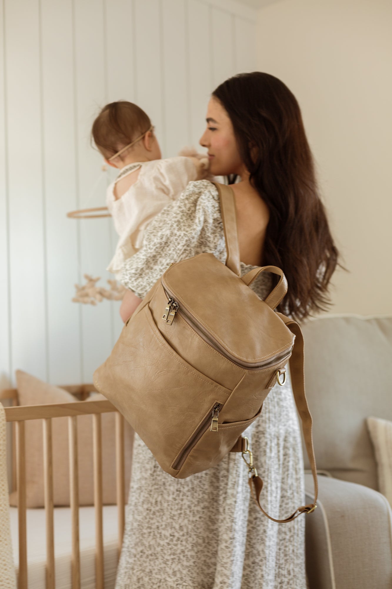 AZARIA | Luxe and Vegan Leather Handbags & Accessories display picture 2