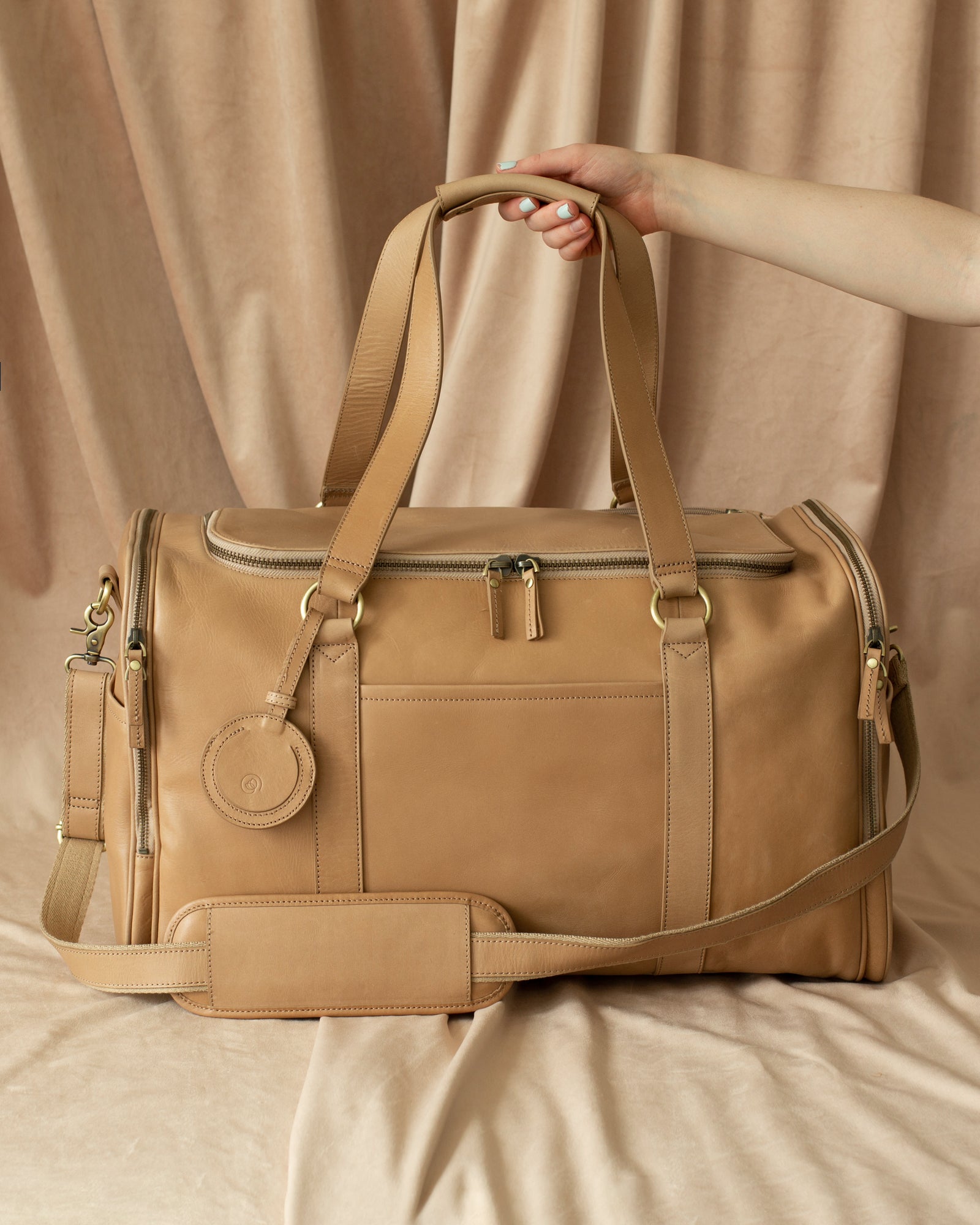 Madeleine Luxe Leather Weekender Bag – AZARIA