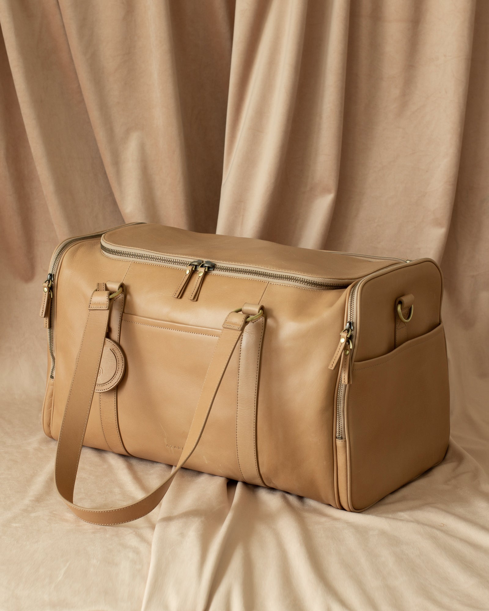 Madeleine Luxe Leather Weekender Bag – AZARIA