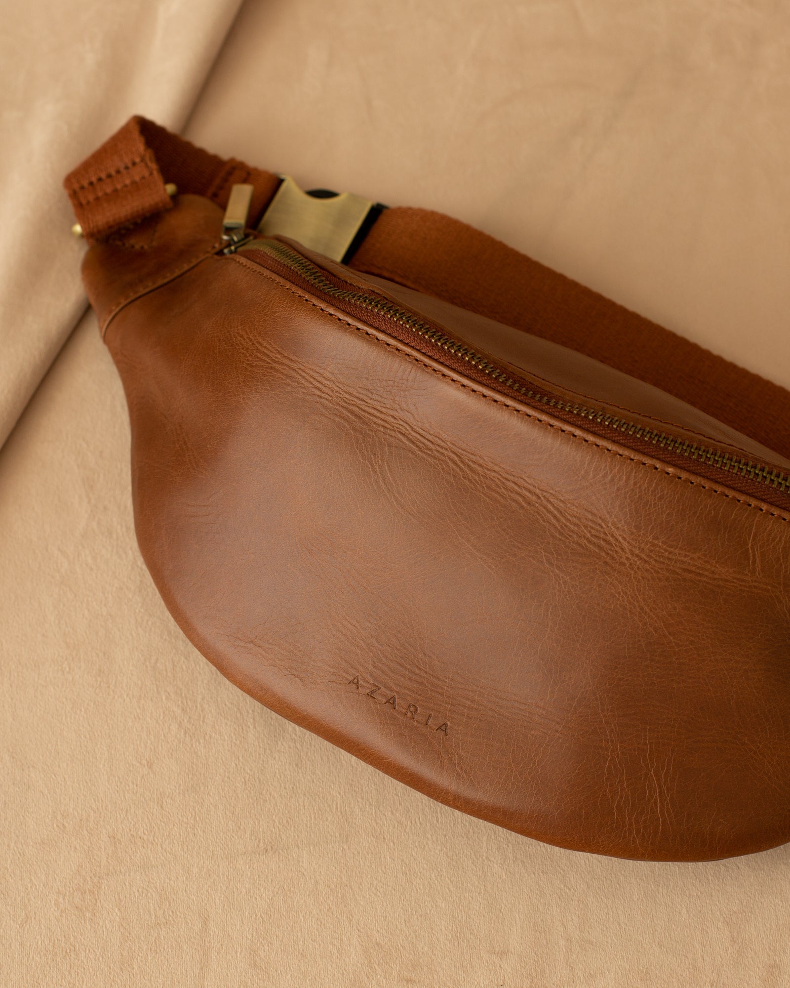 Amie Luxe Leather Fanny Pack – AZARIA